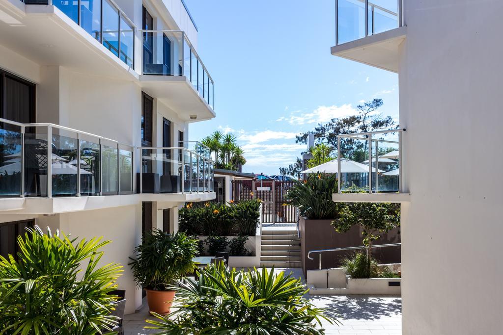 Bayview Beachfront Apartments, In Town Right On The Beach Byron Bay Room photo